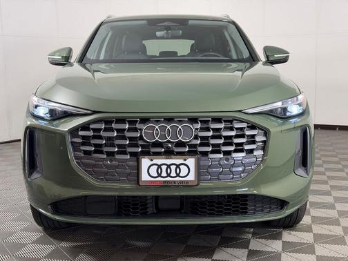 Green Metallic 2026 Audi Q5 PLUS