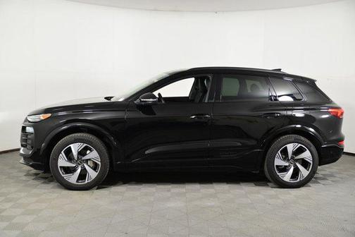 2025 Audi Q6 e-tron Premium Plus quattro