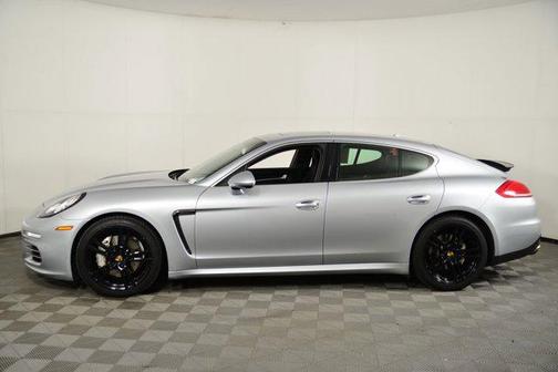 2014 Porsche Panamera 4S
