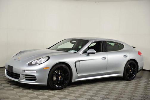 2014 Porsche Panamera 4S