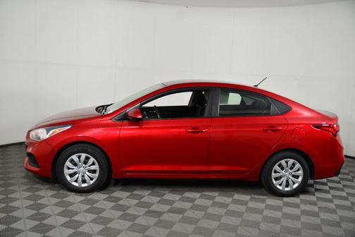 2020 Hyundai Accent SE