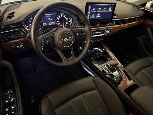 Mythos Black Metallic 2023 Audi A5 40 Premium