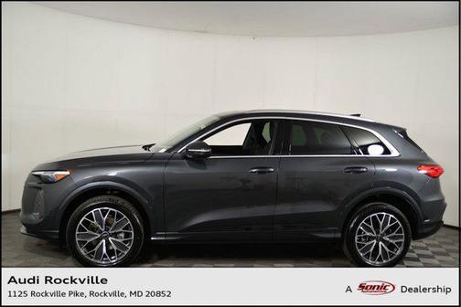 2025 Audi Q5 Premium Plus