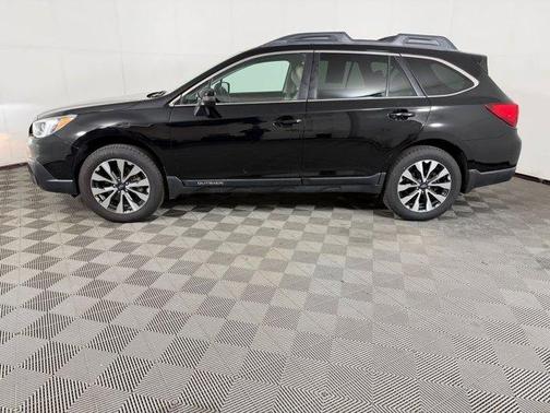 Crystal Black Silica 2017 Subaru Outback 2.5i Limited