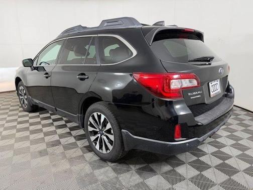 Crystal Black Silica 2017 Subaru Outback 2.5i Limited