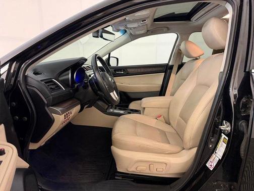 Crystal Black Silica 2017 Subaru Outback 2.5i Limited
