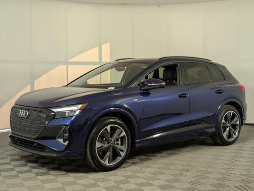 2025 Audi Q4 e-tron Premium 55 quattro