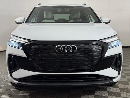 Glacier White Metallic 2024 Audi Q4 e-tron 55 quattro Premium