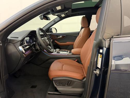 Blue Metallic 2026 Audi Q8 Premium Plus