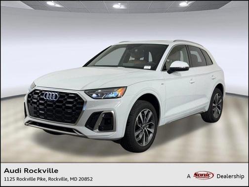 Glacier White Metallic 2023 Audi Q5 45 S line Premium Plus