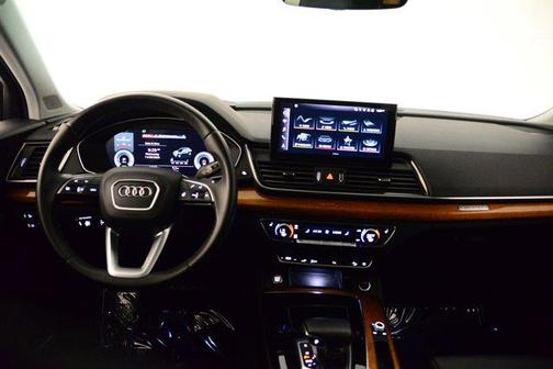 2023 Audi Q5 e Premium Plus 55 TFSI e S line quattro S tronic