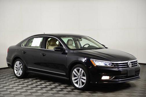 2017 Volkswagen Passat V6 SEL Premium