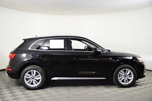2024 Audi Q5 45 S line Premium