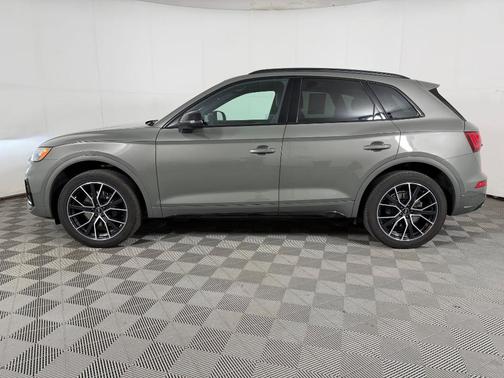 Chronos Gray Metallic 2023 Audi SQ5 3.0T Premium Plus
