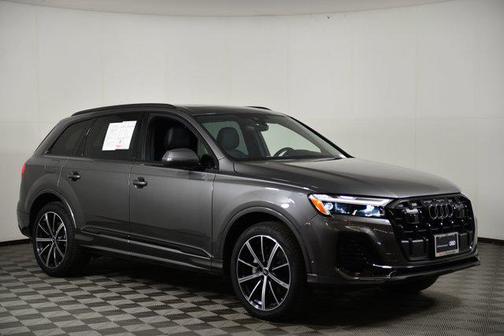 2025 Audi Q7 45 Premium Plus