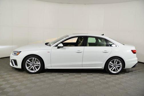 2023 Audi A4 Premium 45 TFSI S line quattro S tronic
