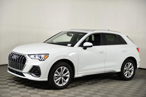 2025 Audi Q3 Premium 45 TFSI S line quattro Tiptronic