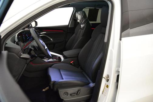 Glacier White Metallic 2025 Audi Q5 2.0T quattro Premium