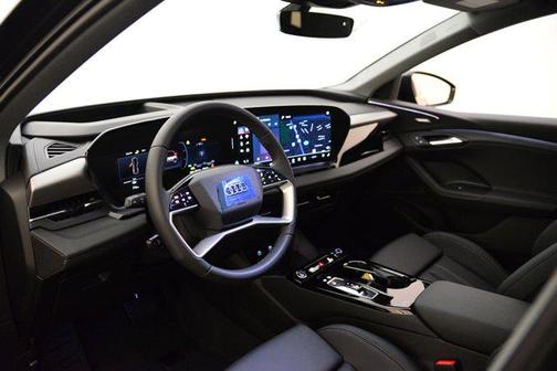 2025 Audi Q6 e-tron Premium Plus quattro