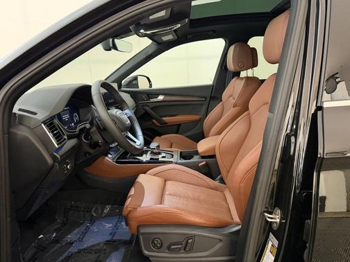 Mythos Black Metallic 2025 Audi Q5 55 S line quattro Premium