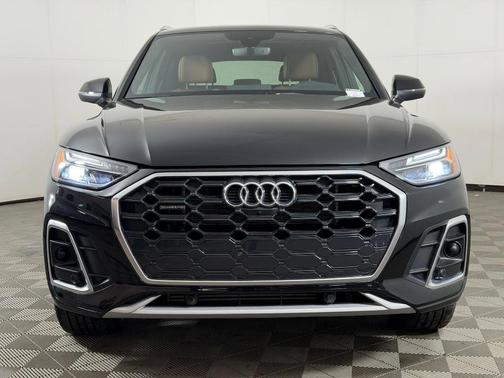 Mythos Black Metallic 2025 Audi Q5 55 S line quattro Premium