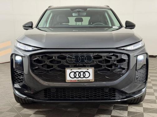 Daytona Gray Pearl 2026 Audi Q3 S line