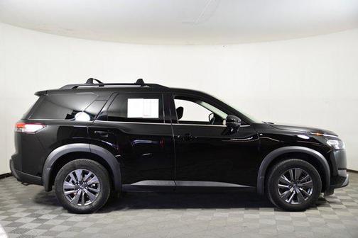 2023 Nissan Pathfinder SV 4WD