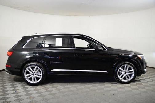 2025 Audi Q7 55 Premium Plus