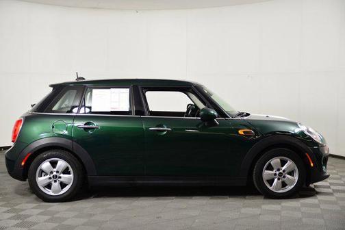 2016 MINI Hardtop Cooper