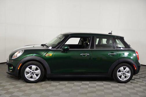 2016 MINI Hardtop Cooper