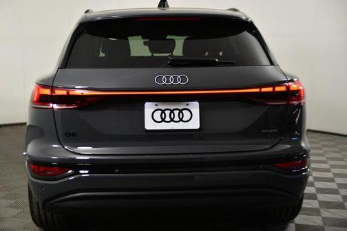 2025 Audi Q6 e-tron Prestige quattro