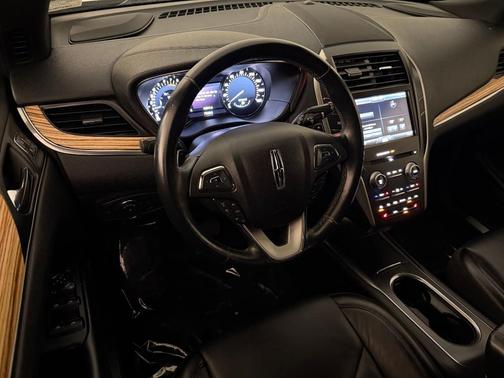 Gold 2015 Lincoln MKC Base