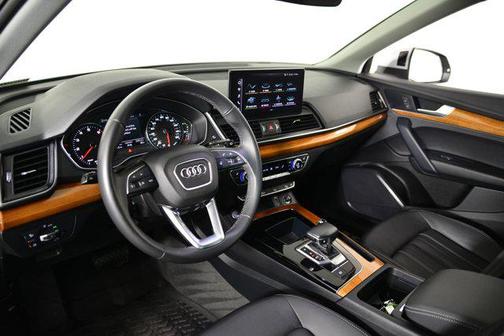 2022 Audi Q5 45 S line Premium