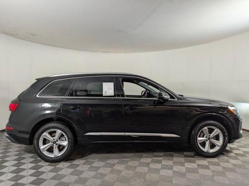 2025 Audi Q7 55 Premium