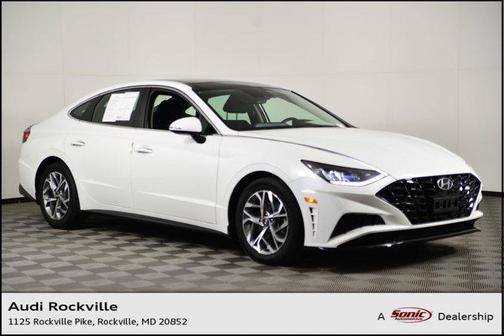 2022 Hyundai SONATA SEL