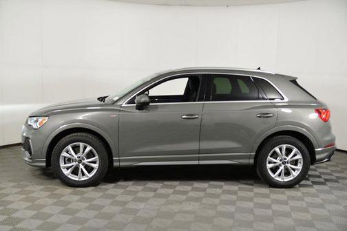 2022 Audi Q3 Premium Plus 45 TFSI S line quattro Tiptronic