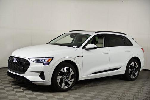 2021 Audi e-tron Premium