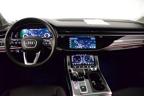 2023 Audi Q7 Premium Plus 45 TFSI quattro Tiptronic