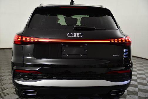 2025 Audi Q5 Premium