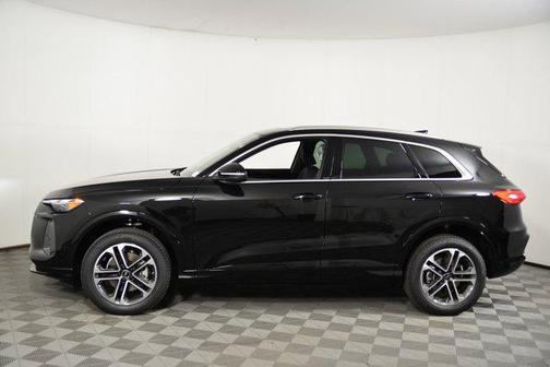 2025 Audi Q5 Premium