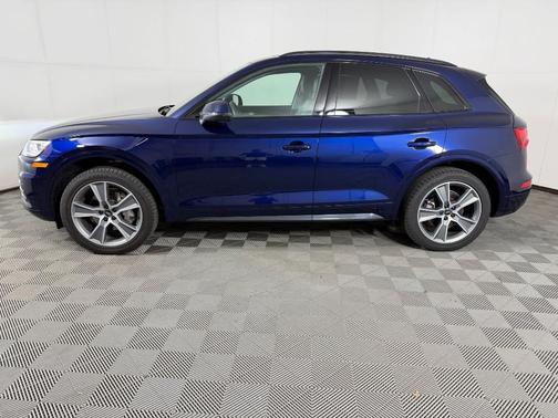 Navarra Blue Metallic 2019 Audi Q5 2.0T Premium Plus