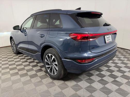 Plasma Blue Metallic 2025 Audi Q6 e-tron Premium