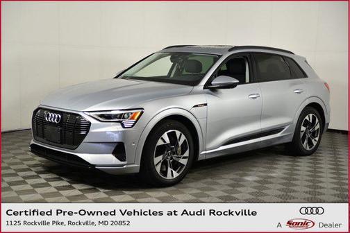 2022 Audi e-tron Premium quattro