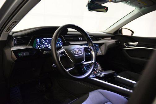 2022 Audi e-tron Premium quattro