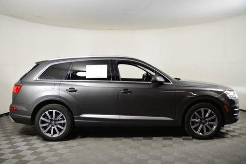 2019 Audi Q7 55 Premium Plus