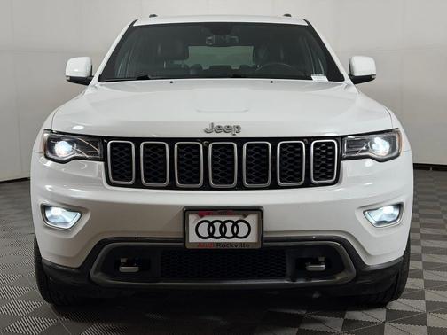 Bright White Clearcoat 2018 Jeep Grand Cherokee Sterling Edition