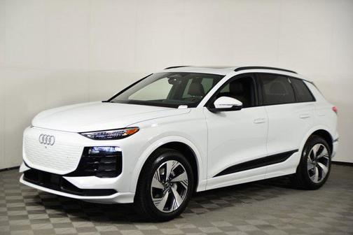 2025 Audi Q6 e-tron Premium Plus quattro