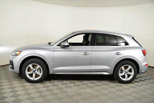 2025 Audi Q5 Premium 40 TFSI quattro S tronic