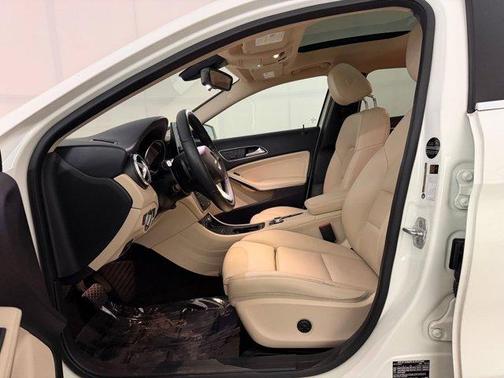 White 2017 Mercedes-Benz GLA 250 Base 4MATIC