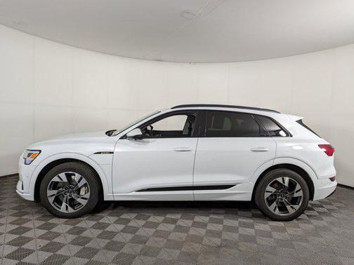 2021 Audi e-tron Premium